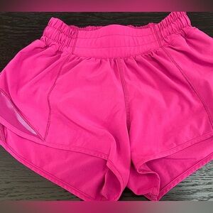 Lululemon Hotty Hot Low Rise 
2.5 inch 
Color Ripened Raspberry
Size 2